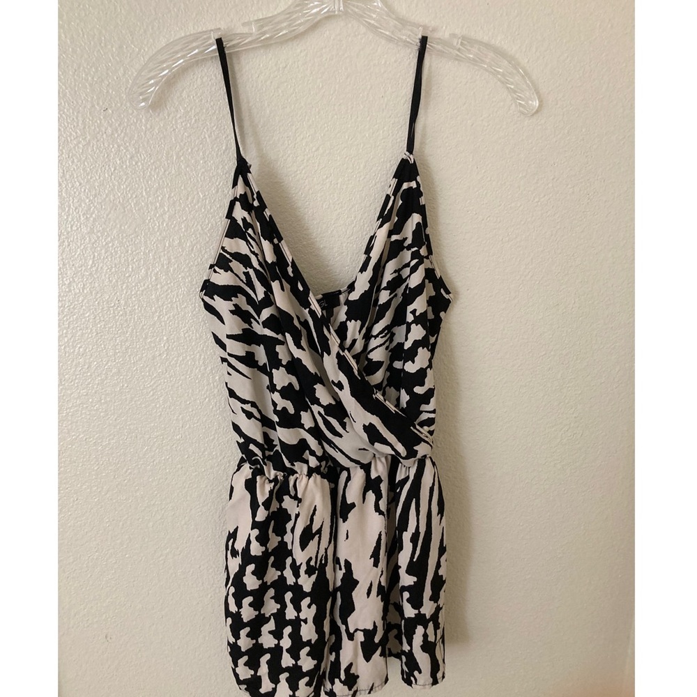 ANGL ROMPER/JUMPSUIT